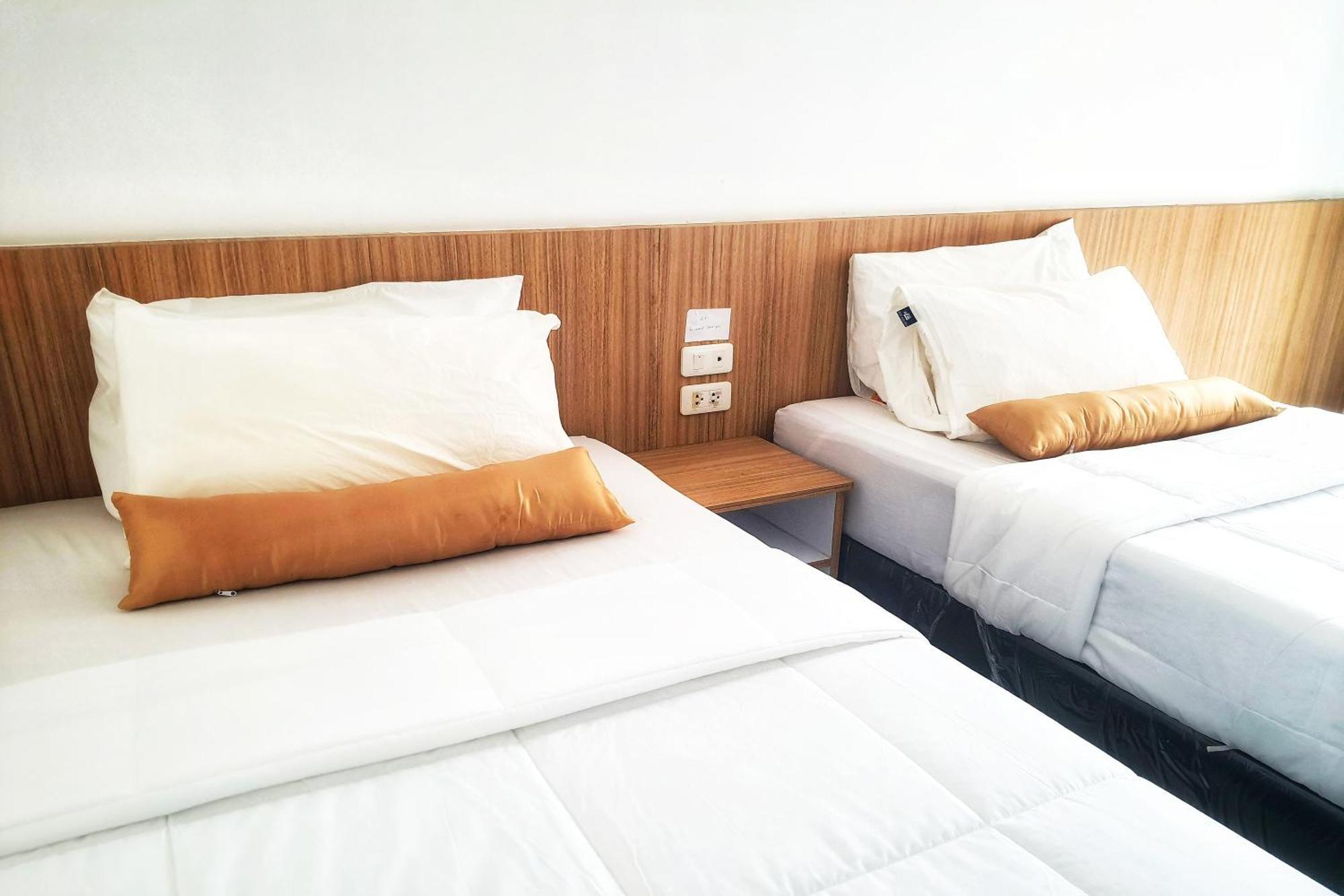 Patong Bay Inn Bagian luar foto